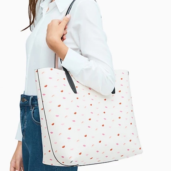 disney x kate spade new york minnie mouse large reversible tote - Picture 2 of 16